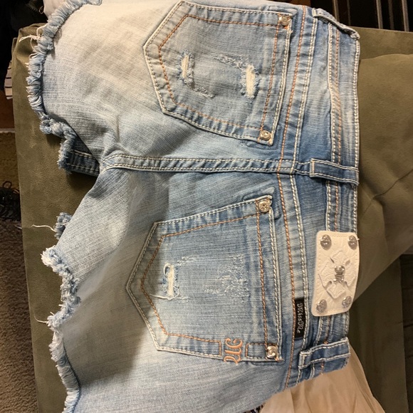 COPY - COPY - Miss me shorts - Picture 3 of 4